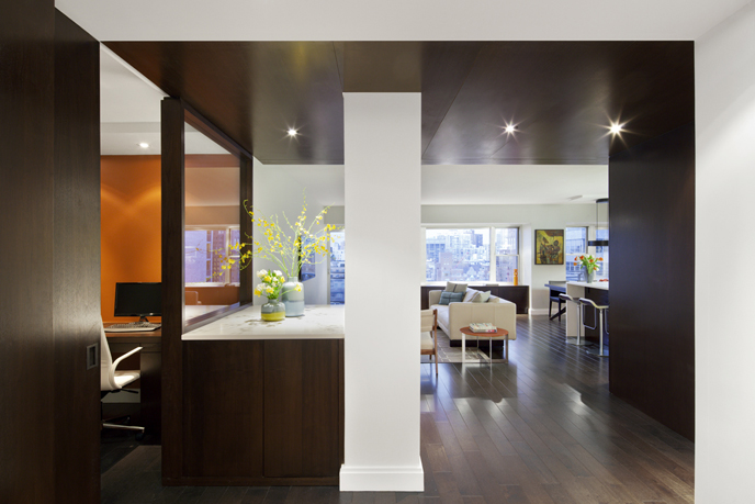 e60th street apt foyer open